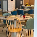 Hotel Logis Alizea Le Mans Nord