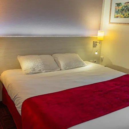 Logis Alizea Le Mans Nord 3*