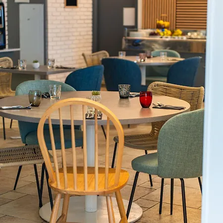 Hotel Logis Alizea Le Mans Nord