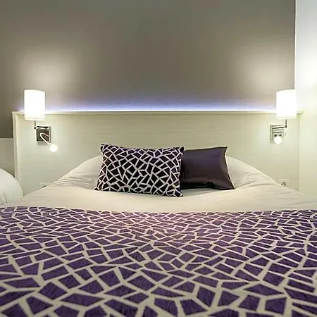 Logis Alizea Le Mans Nord 3* סן-סטורנה