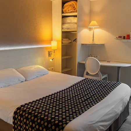 Logis Alizea Le Mans Nord 3* סן-סטורנה