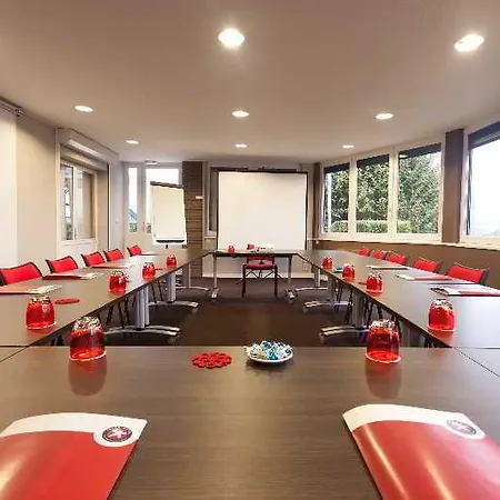 מלון Logis Alizea Le Mans Nord