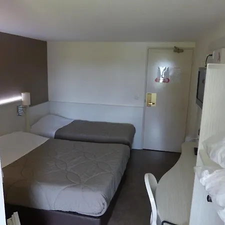 Hotel Logis Alizea Le Mans Nord