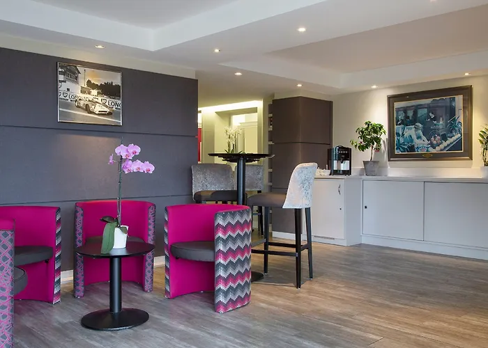 Hotel Logis Alizéa Le Mans Nord 3*