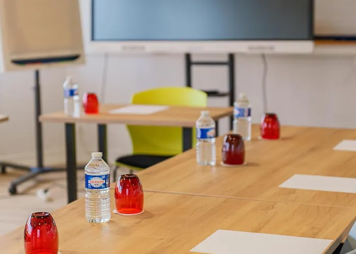 Logis Alizéa Le Mans Nord Hotel 3*