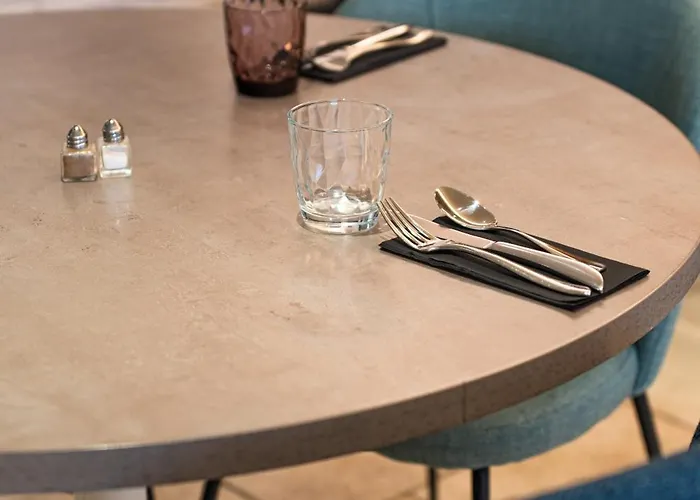 Hotel Logis Alizéa Le Mans Nord