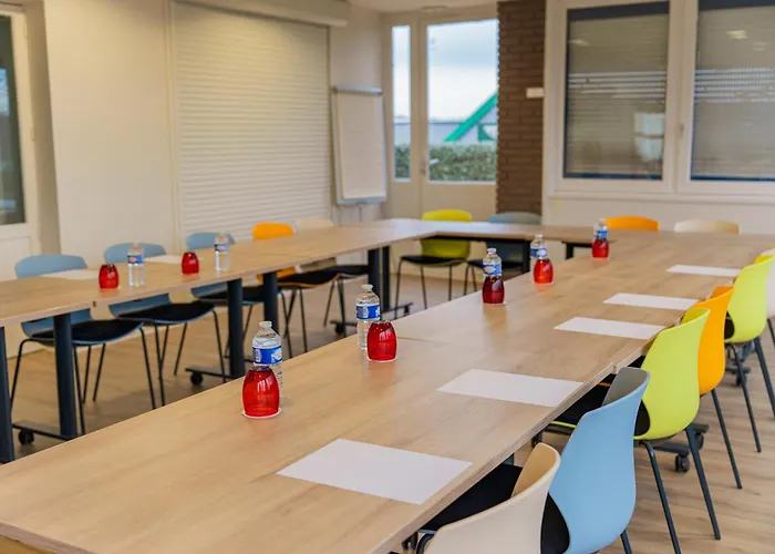 Logis Alizéa Le Mans Nord Hotel