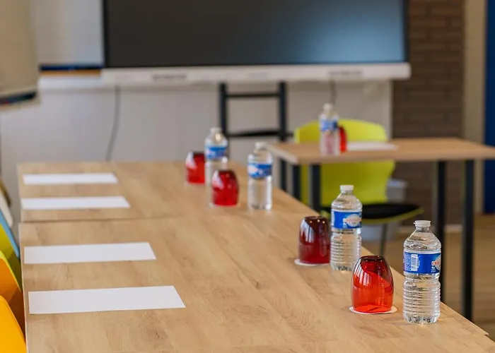 Logis Alizéa Le Mans Nord Hotel