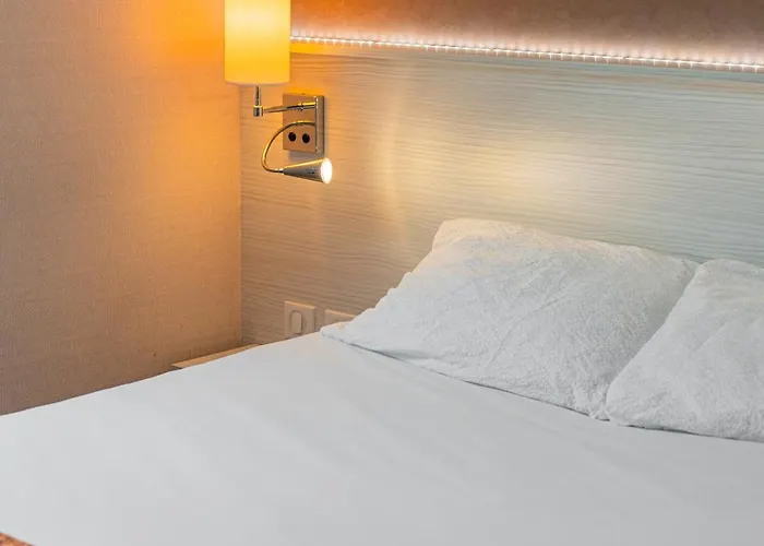 Logis Alizéa Le Mans Nord Hotel 3*