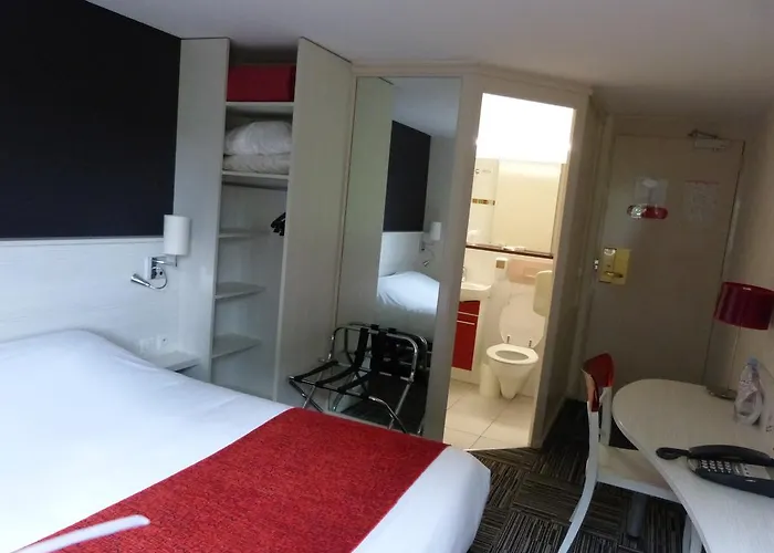 Logis Alizea Le Mans Nord 3*