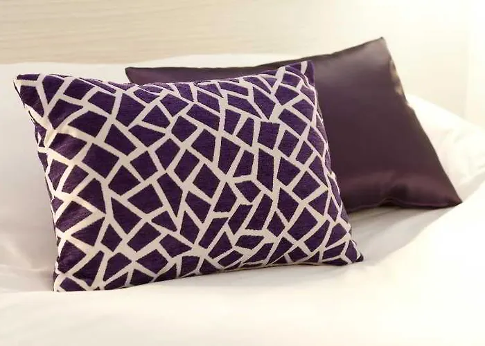 Hotel Logis Alizea Le Mans Nord 3*